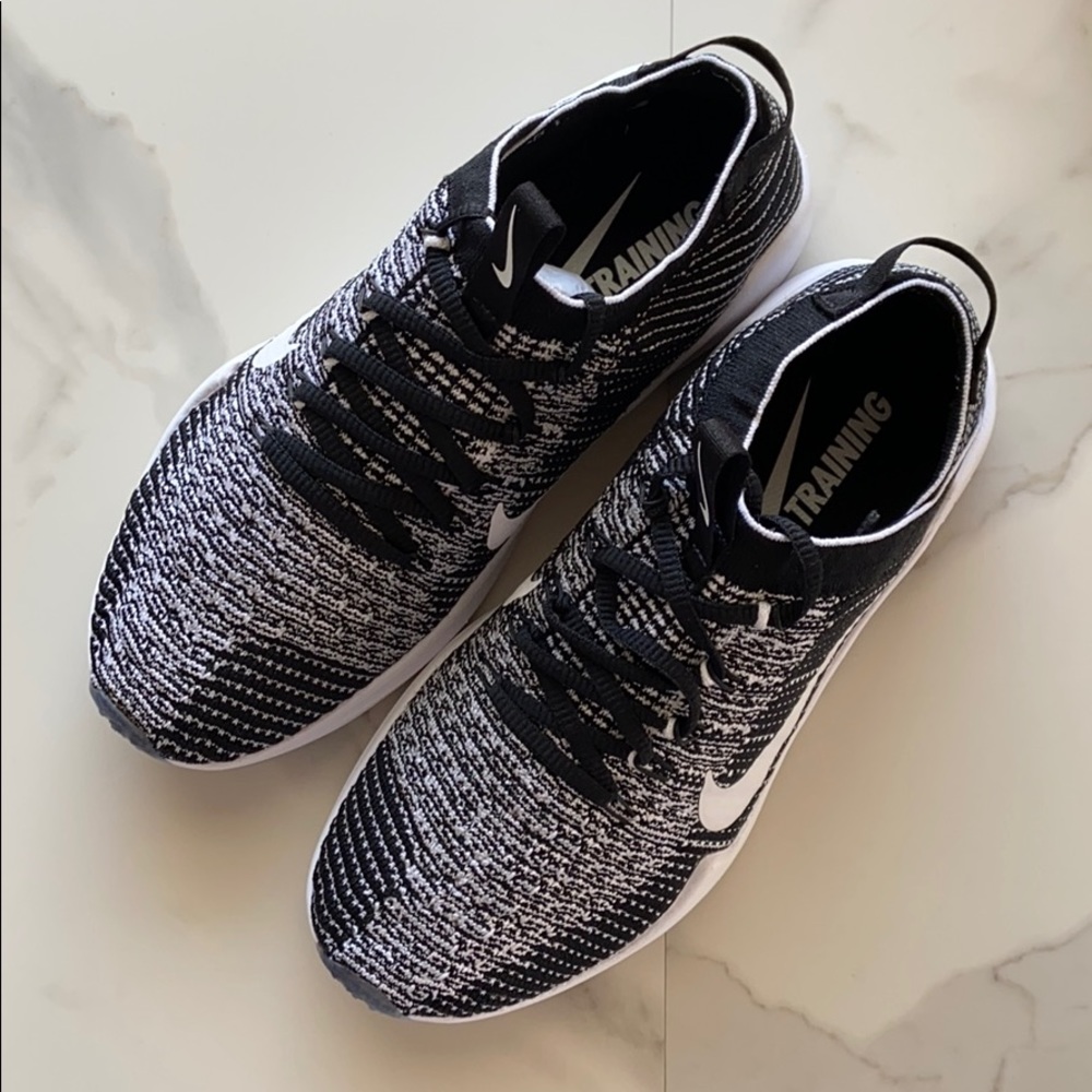 NWT Nike Air Zoom Fearless flyknit - Picture 2 of 7